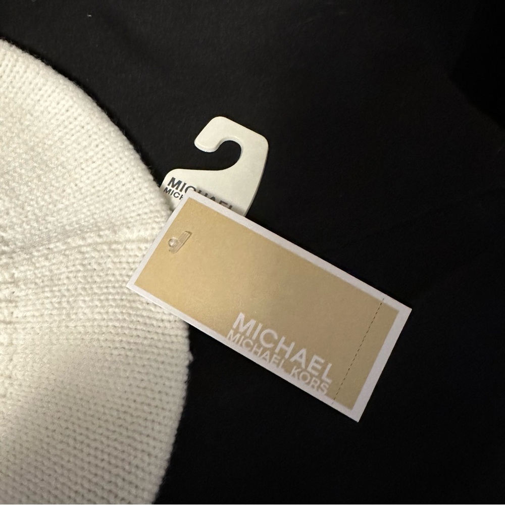 Michael Kors White Knit Beret with Gold Accents - Picture 5 of 7